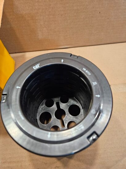 Caterpillar Hydraulic Transmission Filter CAT 1R-0777 OEM - 25$ Picture 1 of 3 Picture 2 of 3