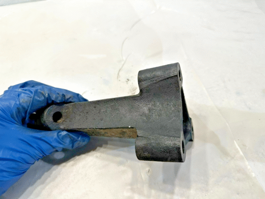 DETROIT DIESEL DD15 RADIATOR MOUNTING SUPPORT BRACKET A4722030240 OEM - 40$ Picture 1 of 4 Picture 2 of 4 Picture 3 of 4