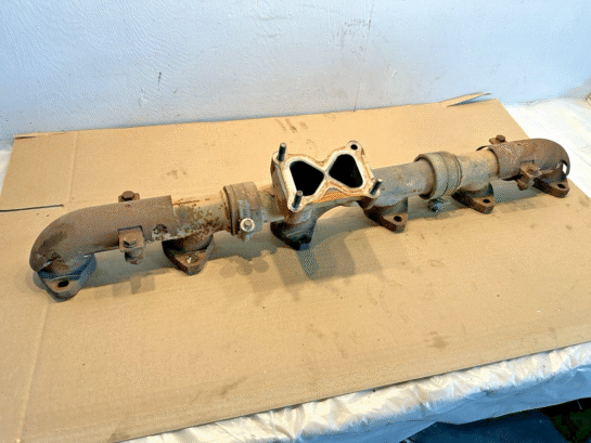 2008 CAT C15 Diesel Engine Exhaust Manifold Complete assembly 231-3462 OEM - 530$ Picture 1 of 4