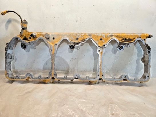 Caterpillar CAT C15 Diesel Engine Rocker arm Housing 2312816 OEM - 500$ Picture 1 of 6 Picture 2 of 6 Picture 3 of 6 Picture 4 of 6 Picture 5 of 6 Picture 6 of 6