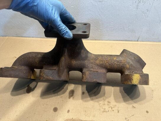 2019 Cat Caterpillar C4.4 Acert Diesel Engine Exhaust Manifold 355-2493 OEM - 320$ Picture 1 of 5 Picture 2 of 5 Picture 3 of 5