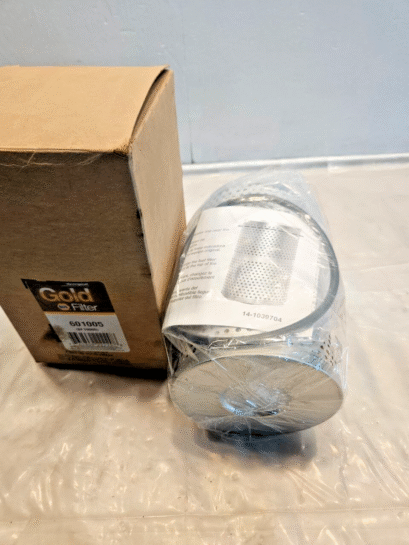 New NAPA Gold Fuel Filter 601005 - 55$ Picture 1 of 4