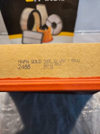 New NAPA Gold Air Filter 2488 - 30$ Picture 1 of 4