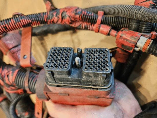 2012 Cummins CM2250 ISX15 Diesel Engine Complete wiring Harness P/N 3686749 OEM - 650$ Picture 1 of 3 Picture 2 of 3 Picture 3 of 3