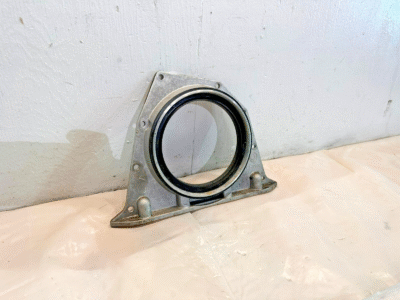 Cummins 8.3L ISL ISC Rear Main Seal Diesel Engine Cover 3933384 OEM