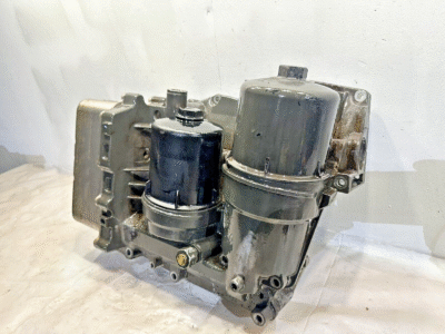 2013-2017 Paccar MX13 Diesel engine Oil Filter / Cooler Module 2011886 OEM