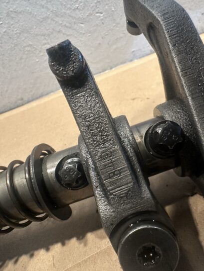 Caterpillar CAT C4.4 Diesel Engine Rocker Arm Assembly 349-4716 Loader 910M OEM - 700$ Picture 1 of 4 Picture 2 of 4 Picture 3 of 4 Picture 4 of 4