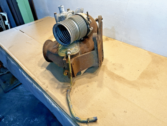 2006 Cat C15 Diesel Engine Intercooler assembly 247-6406 with Valve 2426100 OEM - 825$ Picture 1 of 7 Picture 2 of 7