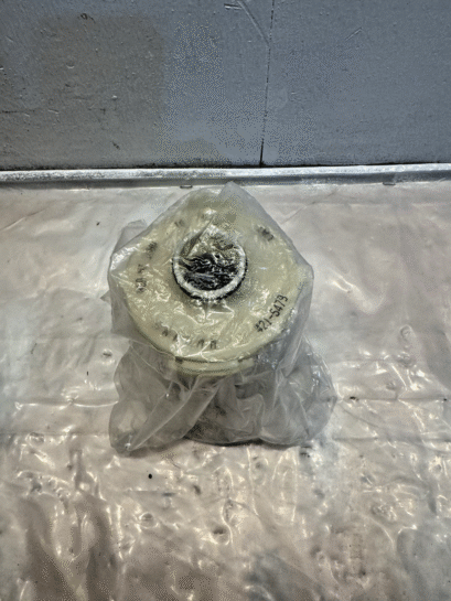 New CAT Caterpillar 421-5479 Advanced efficiency Hydraulic Filter OEM - 60$ Picture 1 of 3 Picture 2 of 3