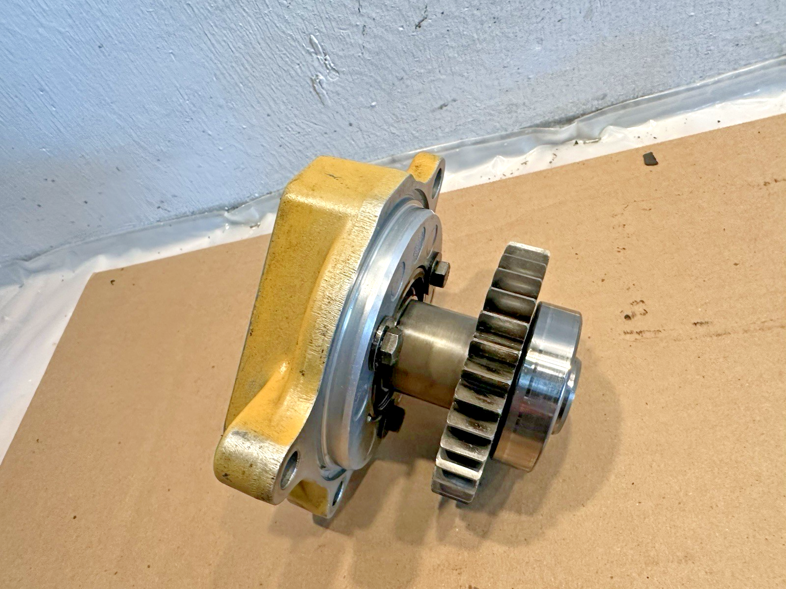 CAT C15 Caterpillar Diesel Engine Accessory Drive gear 3274144 adapter ...