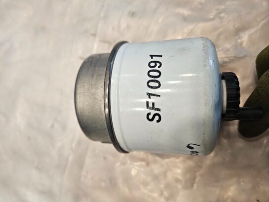 Napa SF10091 Key-Way Style Fuel Water Separator Wix WF10091 - 25$ Picture 1 of 3