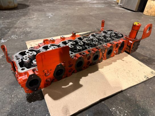 2019 CUMMINS ISB 6.7 DIESEL ENGINE CYLINDER HEAD ASSEMBLY 4983046 OEM - 1700$ Picture 1 of 4 Picture 2 of 4