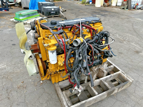 2004 CAT C-7 "KAL" Acert Diesel Engine 210HP  222k miles Runs See Video OEM - 8400$ Picture 1 of 10 Picture 2 of 10