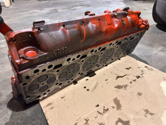 2019 CUMMINS ISB 6.7 DIESEL ENGINE CYLINDER HEAD ASSEMBLY 4983046 OEM - 1700$ Picture 1 of 4 Picture 2 of 4 Picture 3 of 4