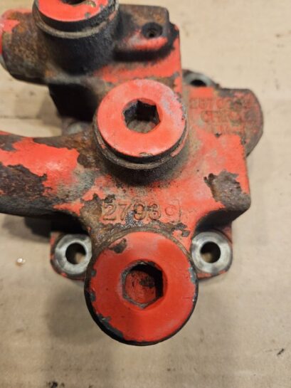 Cummins ISX12 Diesel Engine Water Manifold Housing 2870235 OEM - 130$ Picture 1 of 3 Picture 2 of 3