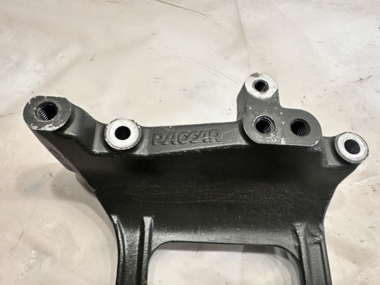 2015 Paccar MX13 diesel engine alternator bracket 1887222 OEM - 110$ Picture 1 of 3