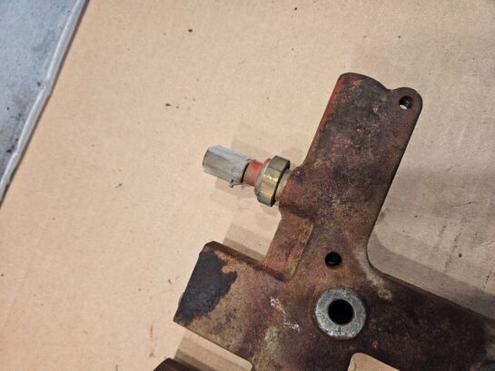 Cummins ISX12 11.9l Diesel Engine EGR COOLER SUPPORT BRACKET 2899728 OEM - 170$ Picture 1 of 5 Picture 2 of 5 Picture 3 of 5 Picture 4 of 5