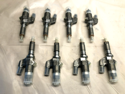 SET of 8 2001-04½ DURAMAX Chevy LB7 6.6L Fuel Injectors 97208074 OEM 0986435502