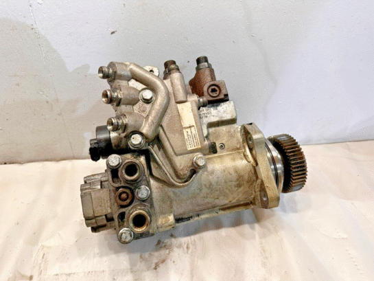 Detroit Diesel DD15 Engine Complete Bosch High Pressure Fuel Pump A4720900350 OE - 1475$ Picture 1 of 7 Picture 2 of 7 Picture 3 of 7 Picture 4 of 7