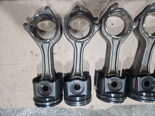 Set of 6 Cummins ISX12 Diesel Engine Connecting Rod 2884763 Piston 2899803 OEM - 1350$ Picture 1 of 12 Picture 2 of 12 Picture 3 of 12 Picture 4 of 12
