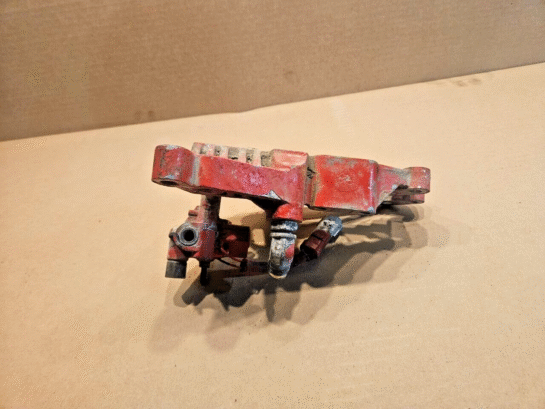 Cummins ISX12 Diesel Engine Fuel Drain Manifold Bracket 2870129 Shut off valve - 120$ Picture 1 of 4