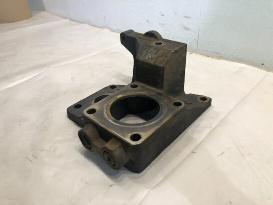 Cummins ISM11 M11 Diesel Engine Thermostat Housing Support 4083195 OEM - 130$ Picture 1 of 4 Picture 2 of 4 Picture 3 of 4