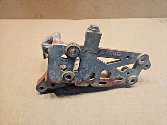 Cummins ISX12 Diesel Engine Fuel Drain Manifold Bracket 2870129 Shut off valve - 120$ Picture 1 of 4 Picture 2 of 4 Picture 3 of 4