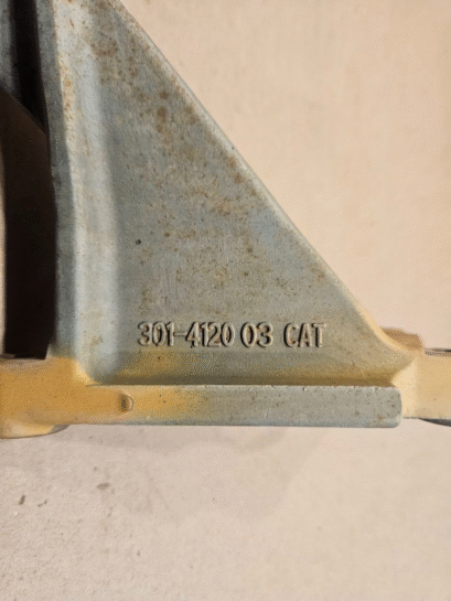 Caterpillar C15 Acert Diesel Engine Bracket 3014120 OEM - 95$ Picture 1 of 3