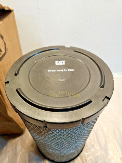New Cat Caterpillar 149-1912 Air Filter OEM - 45$ Picture 1 of 3 Picture 2 of 3