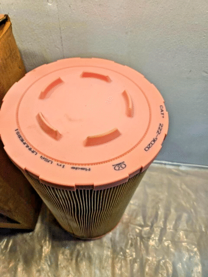 New Caterpillar CAT Asphalt Paver Engine Air Filter 222-9020 OEM - 65$ Picture 1 of 3 Picture 2 of 3