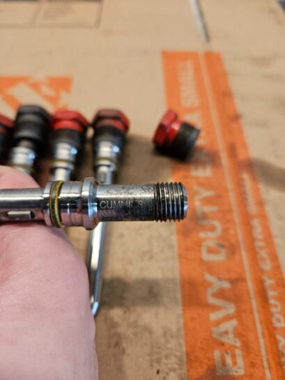 Set Of 6 Cummins ISC/ISL 8.3L 8.9 Injector Fuel Supply Connector 2872288 OEM - 135$ Picture 1 of 4 Picture 2 of 4 Picture 3 of 4