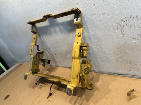 2019 Wheel Loader 910 CAT C4.4 ACERT Caterpillar Diesel Engine ECM Bracket OEM - 125$ Picture 1 of 3 Picture 2 of 3 Picture 3 of 3