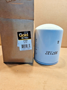New NAPA Gold Spin on Oil Filter 7137
