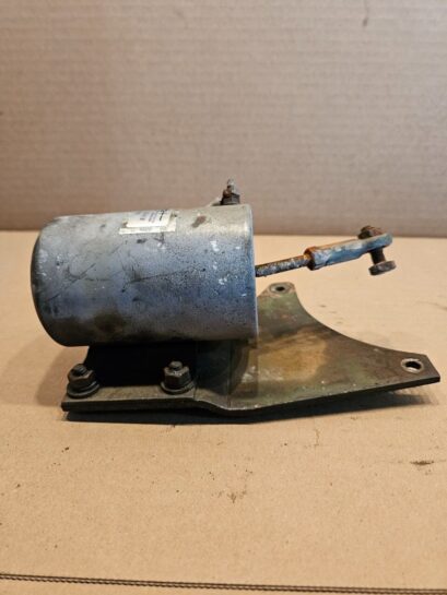 Detroit Diesel 8V92 Trombetta MTU Electromagnet Shut Off Solenoid 24VDC 23504197 - 160$ Picture 1 of 3 Picture 2 of 3