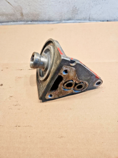 Cummins ISX12 Diesel Engine Coolant Filter Base 2870243 OEM 2899585 - 135$ Picture 1 of 5 Picture 2 of 5