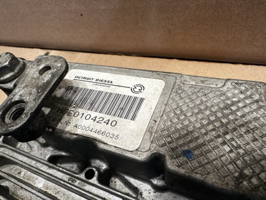 2011 Detroit Diesel DD15 Engine 580HP ECM A0004466035 OEM - 975$ Picture 1 of 5 Picture 2 of 5 Picture 3 of 5 Picture 4 of 5