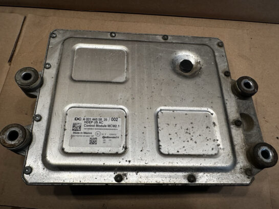 2018-2020 Detroit Diesel DD15 Engine 505HP ECM A0014465835 OEM - 1075$ Picture 1 of 5 Picture 2 of 5 Picture 3 of 5 Picture 4 of 5 Picture 5 of 5