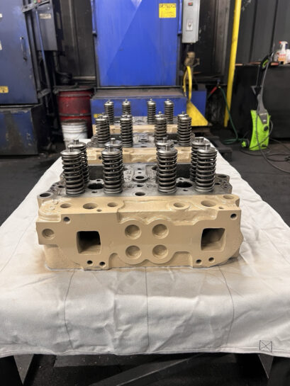 (Set Of 3) Reman Cummins N14 Loaded Cylinder Head Loaded 3406742RX - 3100$ Picture 1 of 2 Picture 2 of 2