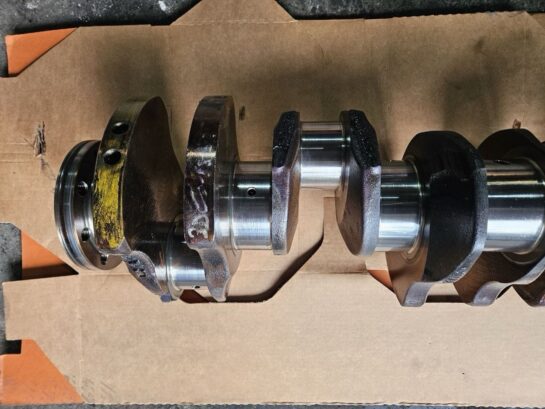 Caterpillar CAT C12  and CAT 3196 Diesel Engine Crankshaft 116-1072 OEM - 1650$ Picture 1 of 7 Picture 2 of 7 Picture 3 of 7 Picture 4 of 7 Picture 5 of 7