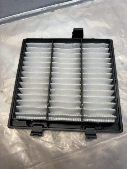 New Caterpillar 500-0957 Cabin Air Filter CAT 5000957 OEM - 40$ Picture 1 of 3 Picture 2 of 3 Picture 3 of 3