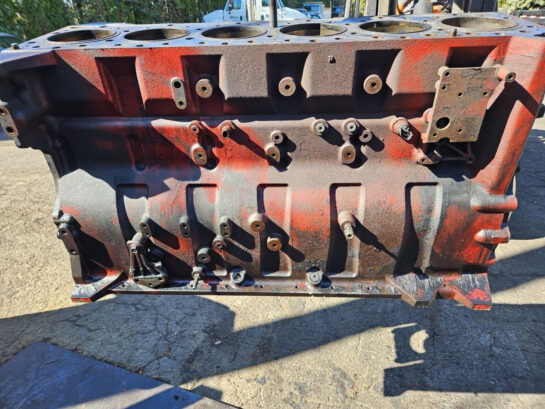 2011-2014 Cummins ISX15 SOHC 450HP Diesel Engine Block 4298515 OEM - 2000$ Picture 1 of 9