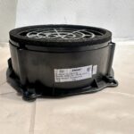 2007-2015 AUDI Q7  front right door speaker woofer BOSE 4L0035415Bb7 OEM -  Picture 1 of 4 Picture 2 of 4 Picture 3 of 4 Picture 4 of 4 Picture 1 of 4 Picture 2 of 4