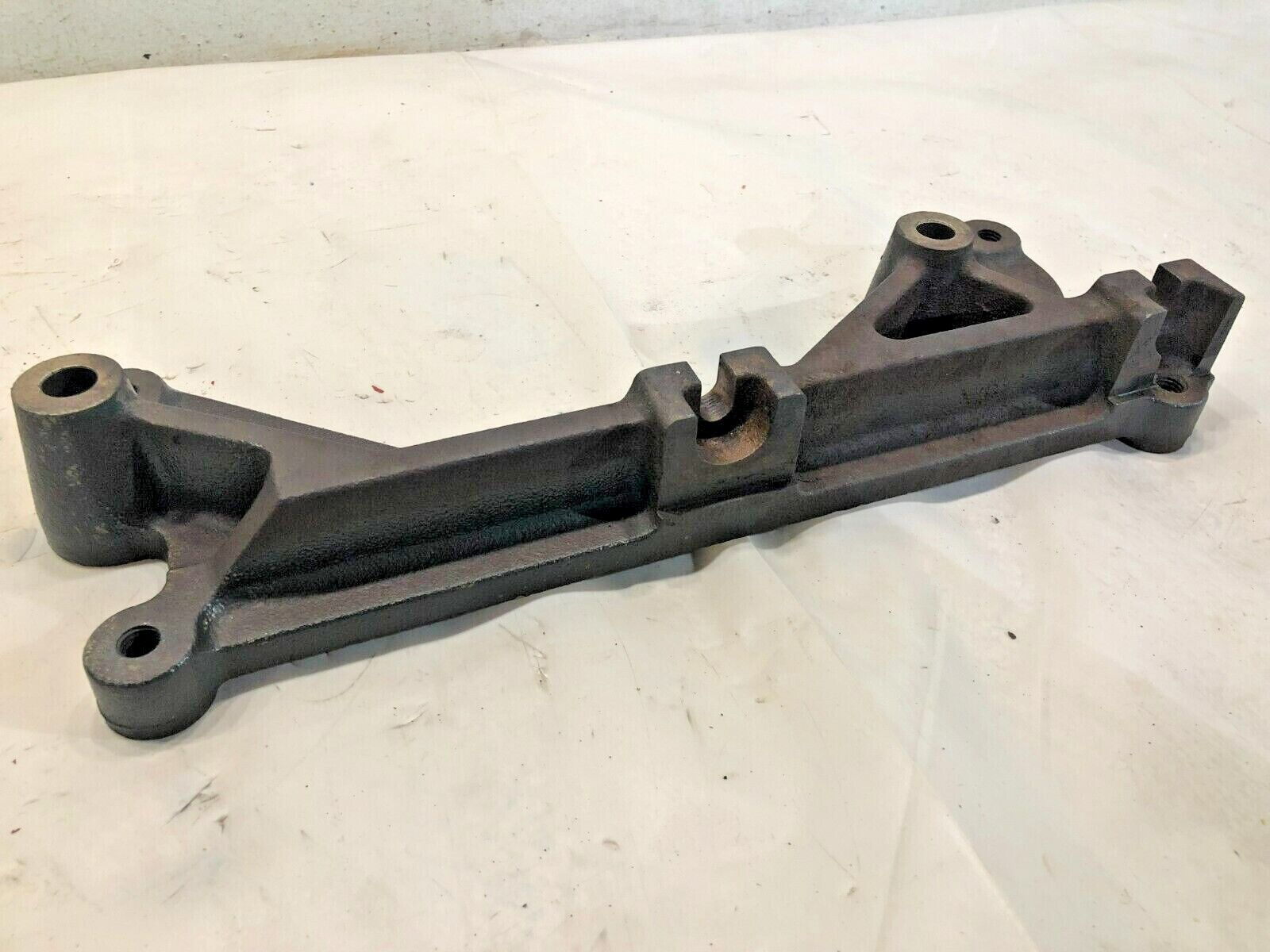 CUMMINS M11 DIESEL ENGINE ELECTRONIC COMPUTER MODULE SUPPORT BRACKET 3406811 OEM - 275$ Picture 1 of 6 Picture 2 of 6