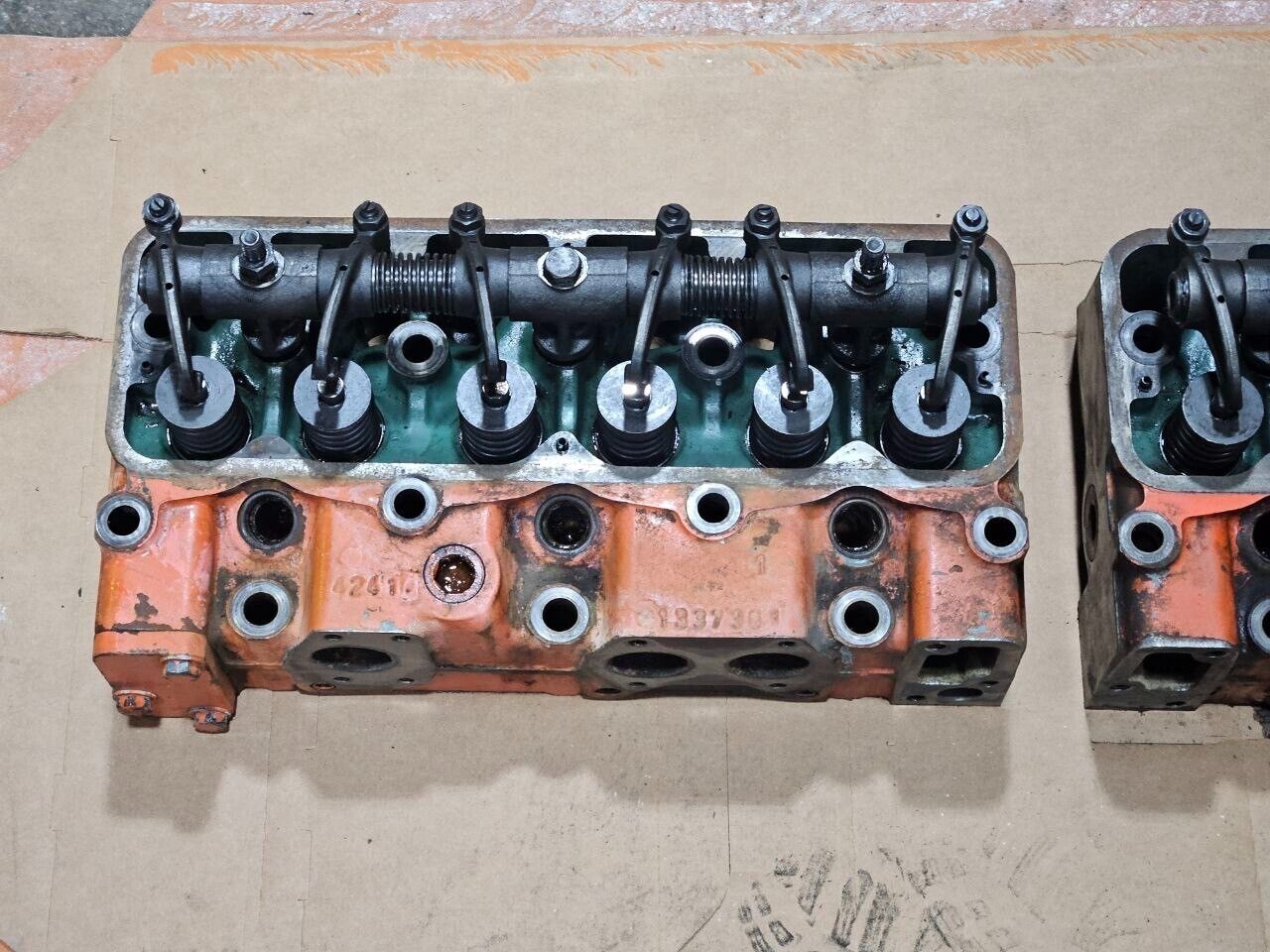 Scania DSC11 Diesel Engine Cylinder Head Assembly With Rocker Arms 1337361 OEM - 2565$ Picture 1 of 12 Picture 2 of 12
