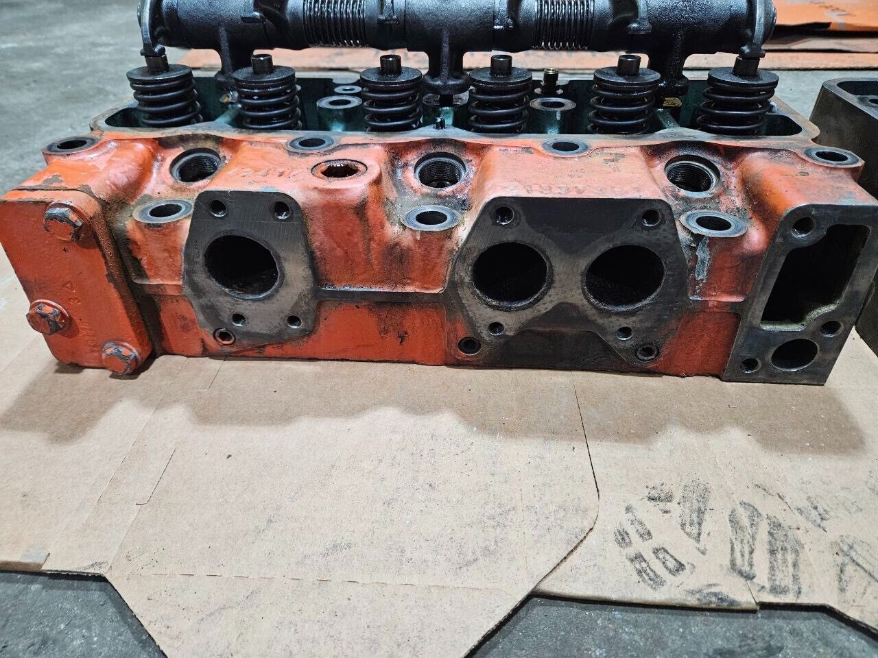 Scania DSC11 Diesel Engine Cylinder Head Assembly With Rocker Arms 1337361 OEM - 2565$ Picture 1 of 12 Picture 2 of 12 Picture 3 of 12 Picture 4 of 12 Picture 5 of 12 Picture 6 of 12 Picture 7 of 12 Picture 8 of 12