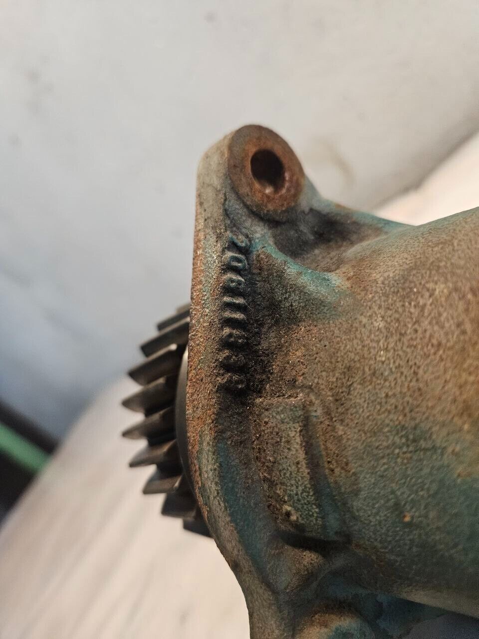 Volvo VED12 Diesel Engine Accessory DRIVING UNIT 20511839 OEM - 180$ Picture 1 of 5 Picture 2 of 5