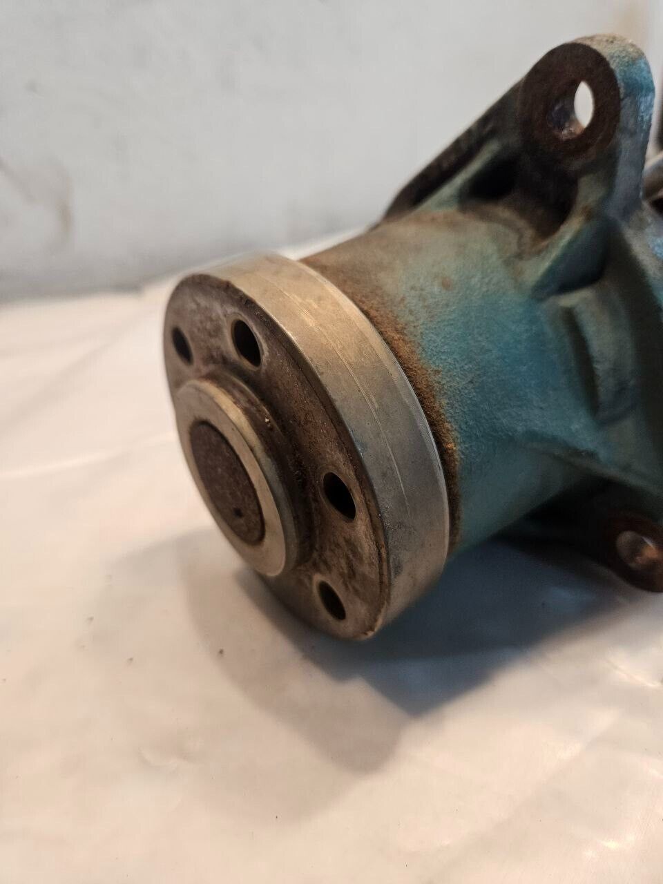 Volvo VED12 Diesel Engine Accessory DRIVING UNIT 20511839 OEM - 180$ Picture 1 of 5 Picture 2 of 5 Picture 3 of 5 Picture 4 of 5