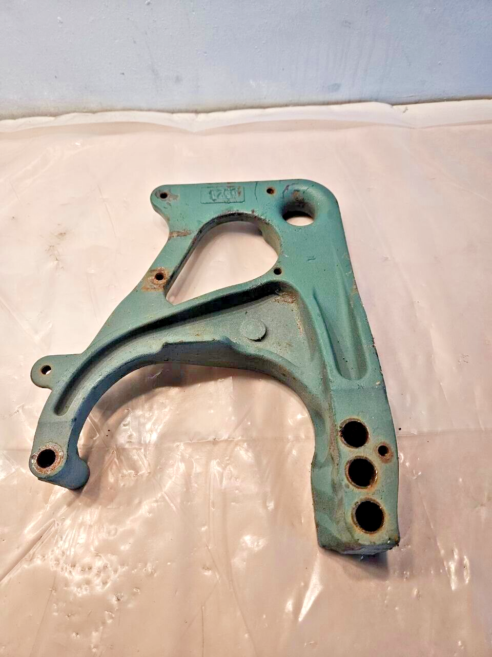 2016 Volvo D13 Diesel Engine Support Bracket 21855730 OEM