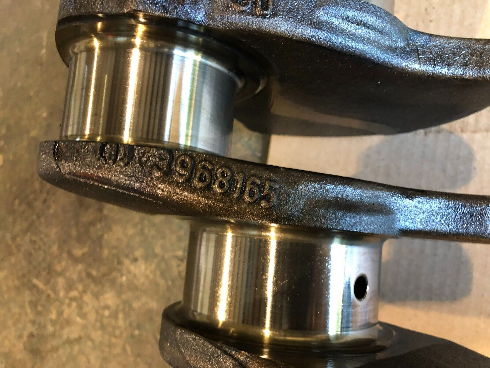 Cummins ISB 6.7 Diesel Engine Crankshaft 3968165 OEM - 1075$ Picture 1 of 5 Picture 2 of 5 Picture 3 of 5
