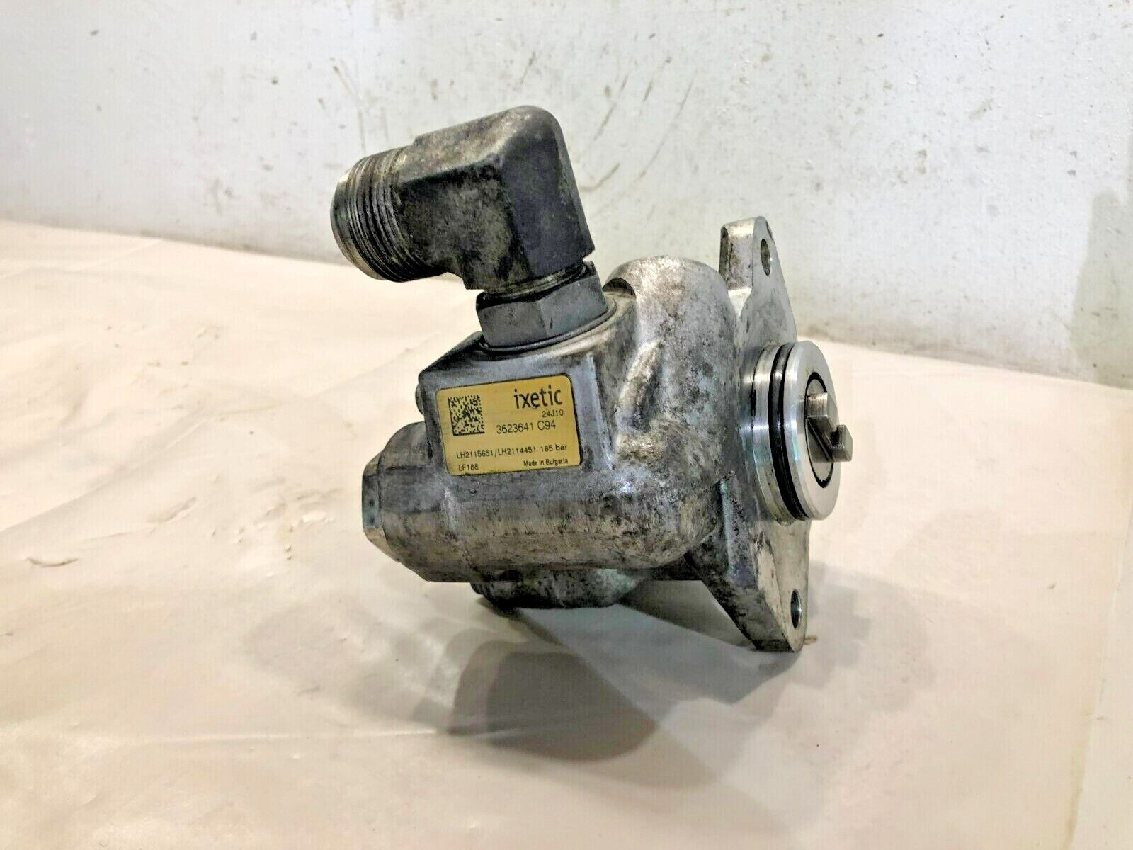 INTERNATIONAL MAXXFORCE 13 POWER STEERING PUMP LUK LH2115651 3623641C94 OEM - 300$ Picture 1 of 7